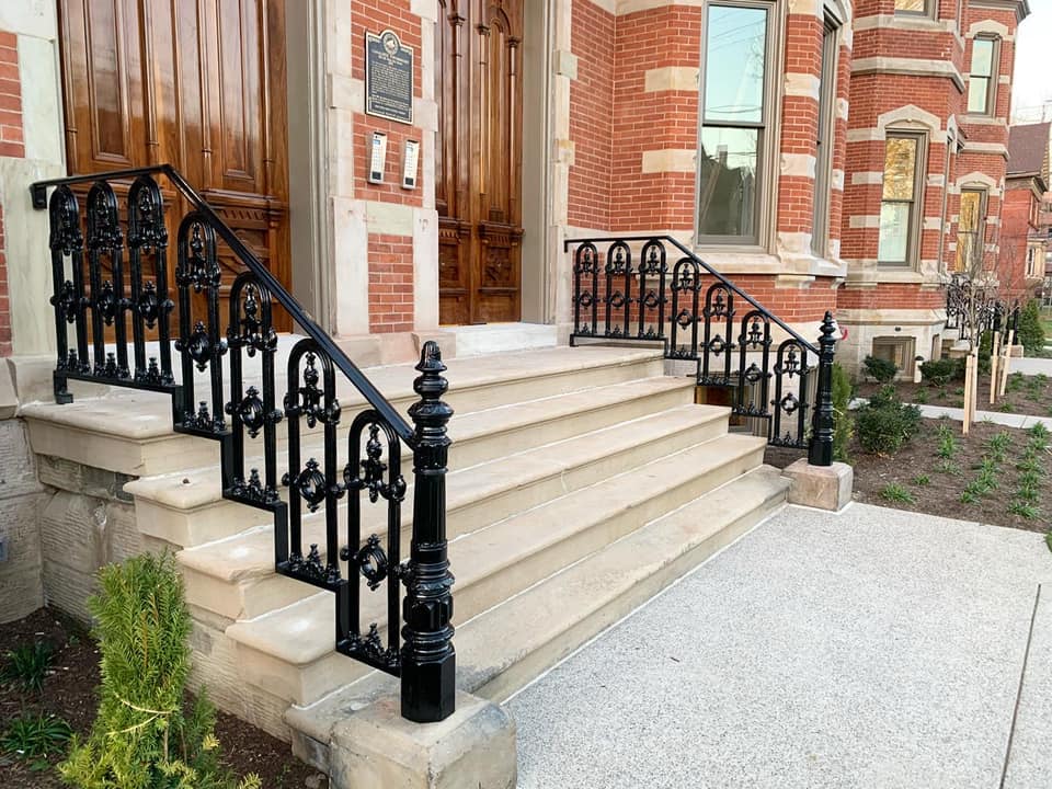 orante railings 1